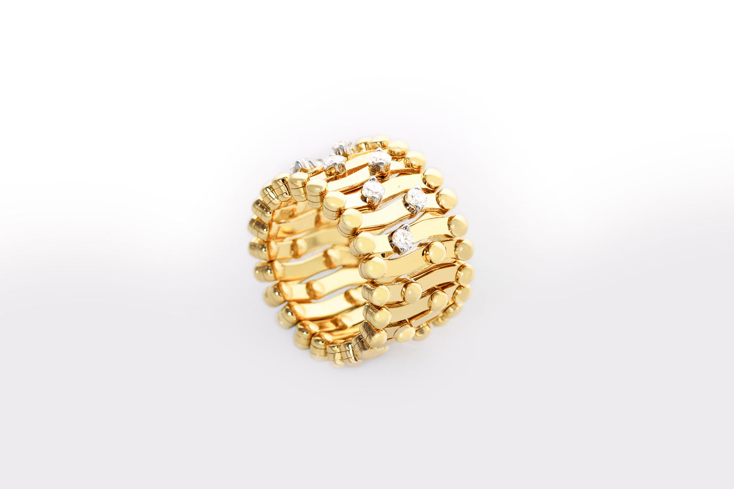 Zoom, Half Round Scattered White Diamonds Yellow Gold