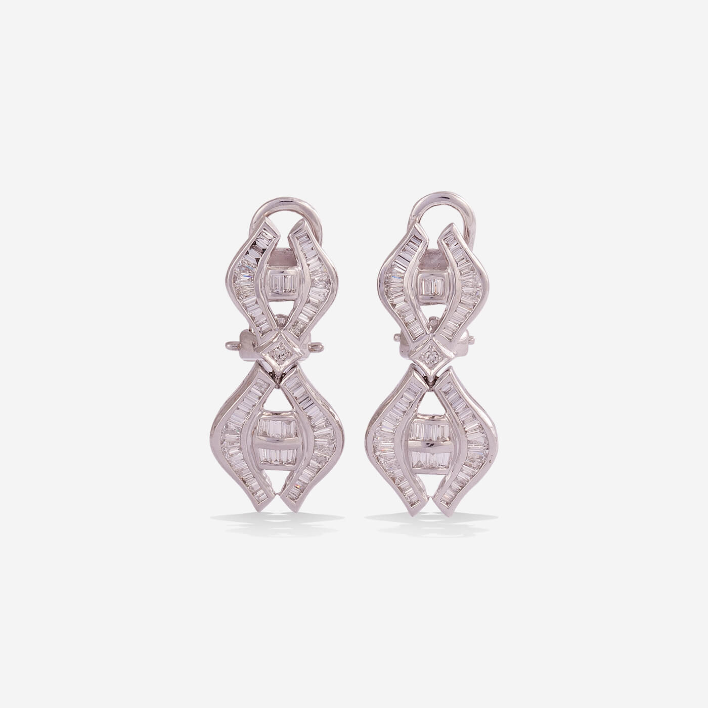 White Gold With Baguette Diamonds Earrings - Ref: K000403