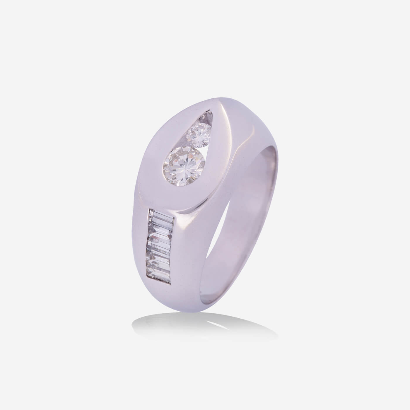 White Gold With Rounds & Squares Diamonds Ring - Ref: RY06205