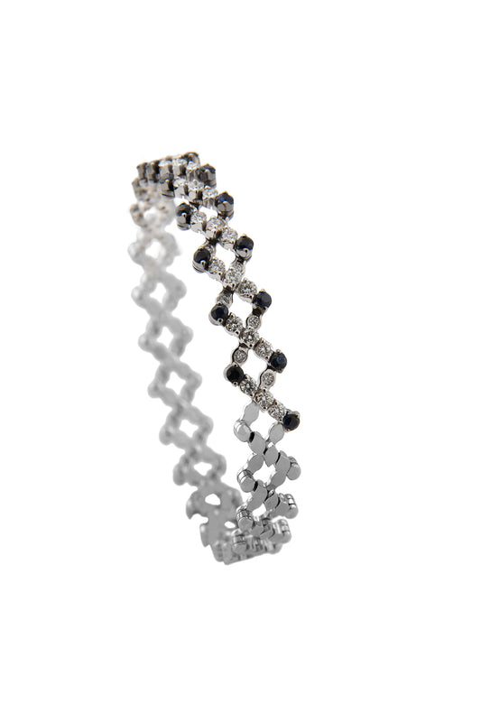 Zoom, Half Round Sapphire Edges White Gold