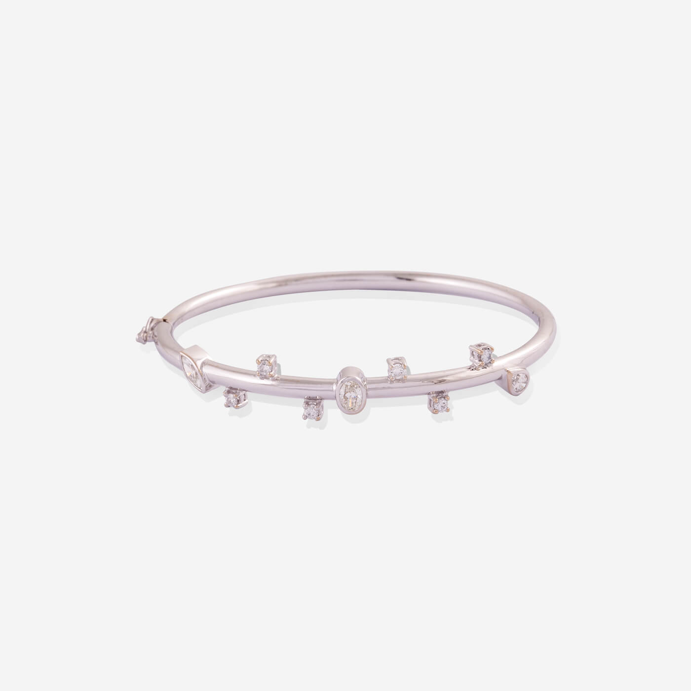 White Gold With Dots Diamonds Bangle - Ref: RB00989