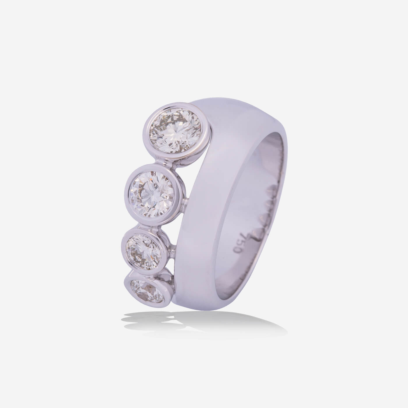 White Gold 4 Rounds Diamonds on Line Ring - Ref: RY07812
