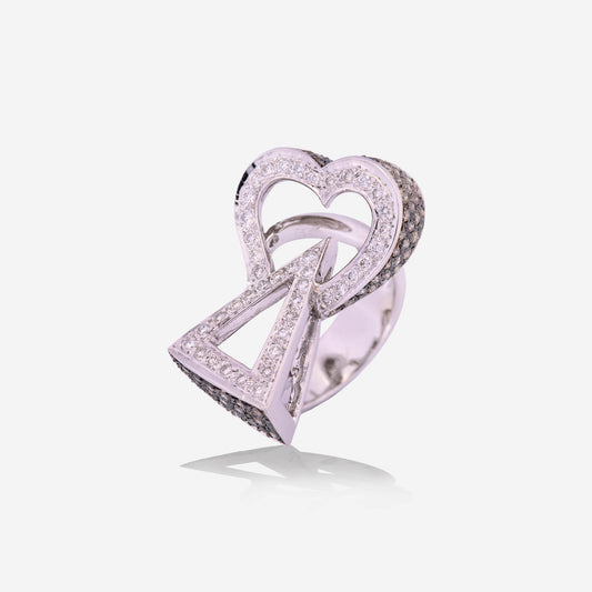 White Gold Heart with Triangle Black & White Diamonds Ring - Ref: Y000586