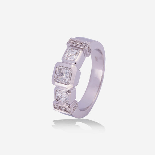 White Gold 3 Square Diamonds Ring - Ref: KY00090