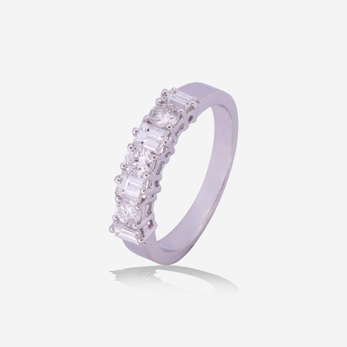 White Gold Top With Diamonds Band Ring - Ref: RY04652